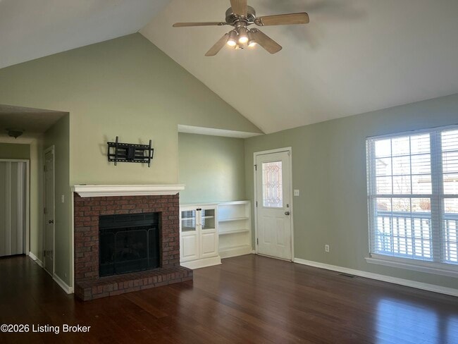 154 Woodfield Cir in Shelbyville, KY - Building Photo - Building Photo