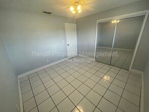 717 SE 9th St in Cape Coral, FL - Building Photo - Building Photo