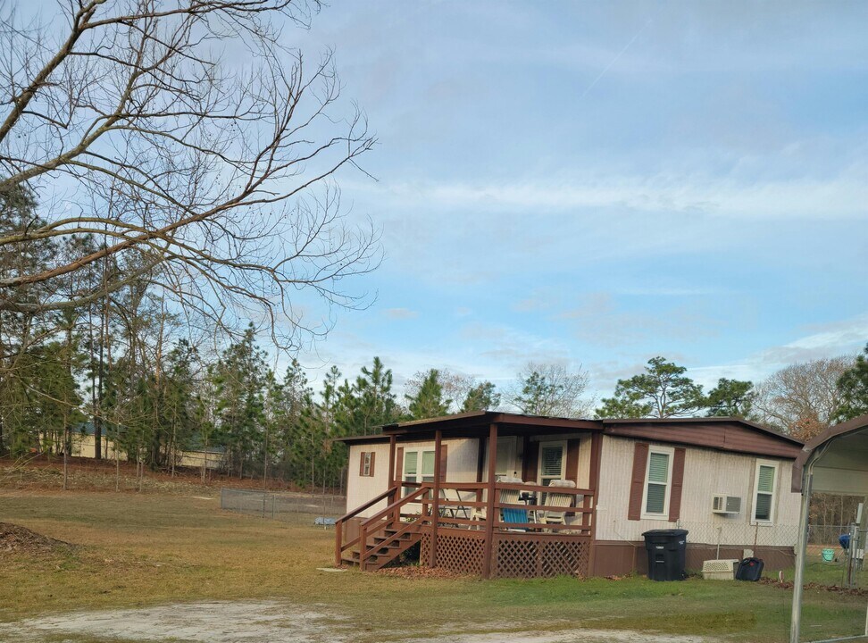 2436 Miles Rd in Elgin, SC - Building Photo