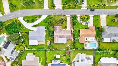 1036 Coral Dr in Boynton Beach, FL - Building Photo - Building Photo