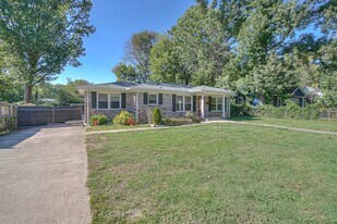 1827 Middle Tennessee Blvd, Unit 2 F in Murfreesboro, TN - Building Photo