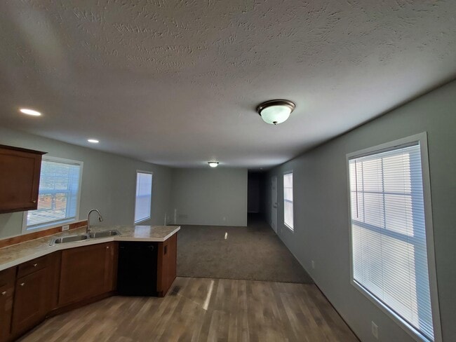 8 Bluebird Hill Dr in Orion Township, MI - Building Photo - Building Photo