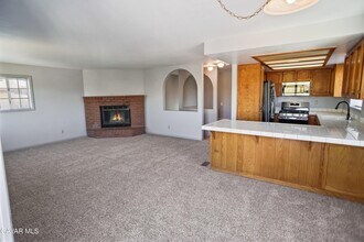 14849 Ripton Rd in Lake Hughes, CA - Building Photo - Building Photo