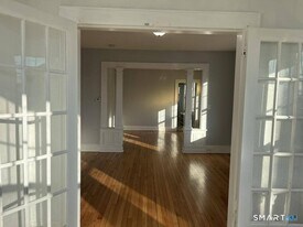 102 Remington St in Bridgeport, CT - Building Photo