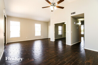 9812 E Olla Ave in Mesa, AZ - Building Photo - Building Photo