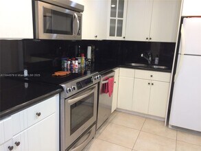 145 SE 25th Rd in Miami, FL - Building Photo - Building Photo
