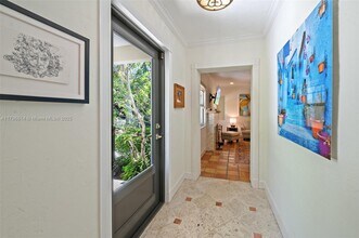 4054 Bonita Ave in Miami, FL - Foto de edificio - Building Photo