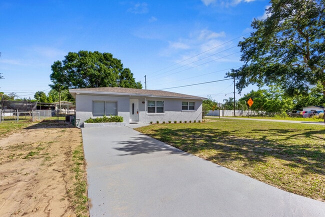 2525 Forest Dr in Lake Wales, FL - Building Photo - Building Photo