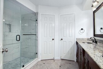 505 Heathgate Dr in Houston, TX - Building Photo - Building Photo