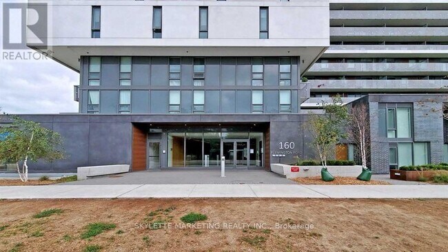 160 Flemington Rd in Toronto, ON - Building Photo - Building Photo