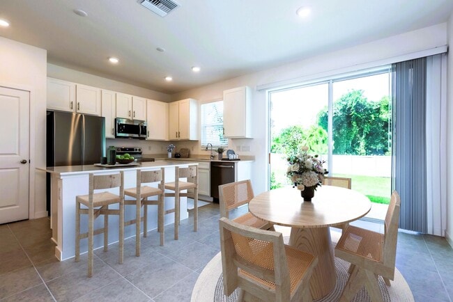 1459 Tristar Dr in Plant City, FL - Building Photo - Building Photo