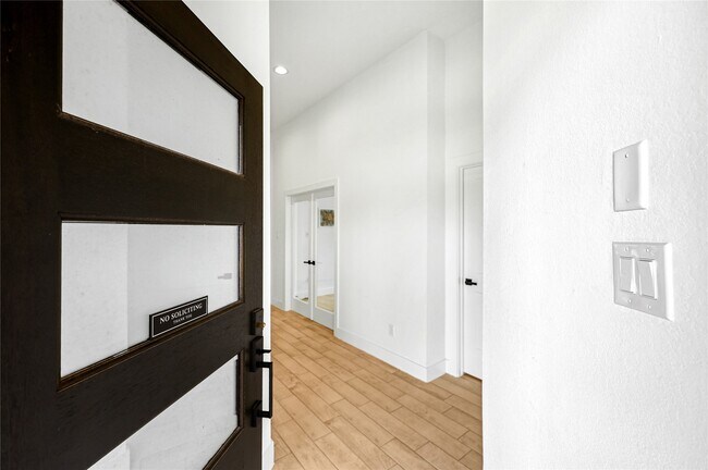 property at 13118 Hidden Vlg Ct
