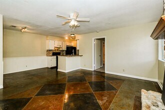 9903 Hundred Oaks Cir in Austin, TX - Building Photo - Building Photo