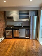 424 E 9th St in New York, NY - Building Photo - Building Photo