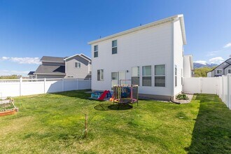 2007 Redtail Cir in Wellsville, UT - Building Photo - Building Photo