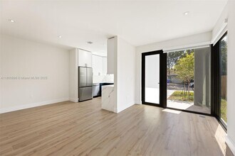 6850 NW 4th Ave in Miami, FL - Building Photo - Building Photo