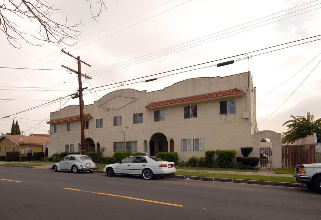 1040-1044 Lagoon Ave in Wilmington, CA - Building Photo