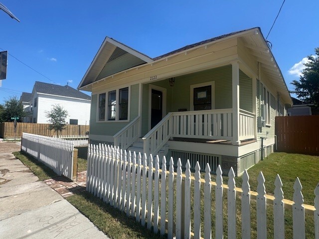 property at 2114 Hardy St