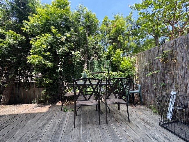 456 Shatto Pl, Unit 7 in Los Angeles, CA - Building Photo - Building Photo
