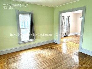 214 S Whiton St in Whitewater, WI - Building Photo - Building Photo