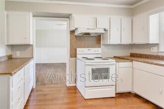 724 General Senter Dr in Midwest City, OK - Building Photo - Building Photo