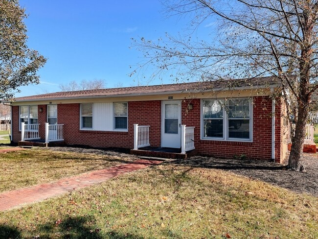 property at 1661 Mt Tabor Rd