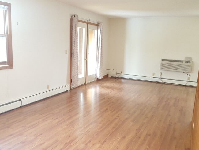 property at 1315 College St