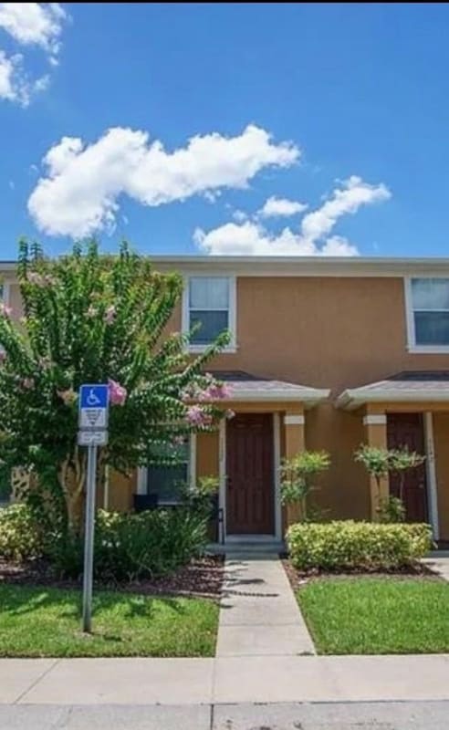 property at 1132 Chelsea Dr