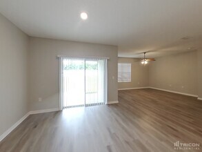 5994 Churchill Square Way in Groveland, FL - Building Photo - Building Photo