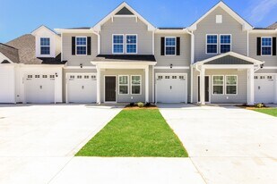 2860 Summer Townes Wy in Leland, NC - Building Photo