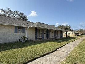 956 Bonnabel Blvd in Metairie, LA - Building Photo