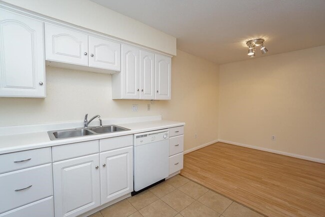 2110 Wilcrest Dr