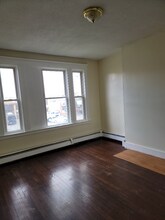 464 Wethersfield Ave-Unit -2N in Hartford, CT - Building Photo - Building Photo