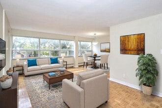 Parkdale Place in London, ON - Building Photo - Building Photo