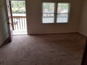 2530 Cedarwood Dr in Gloucester Point, VA - Building Photo - Building Photo