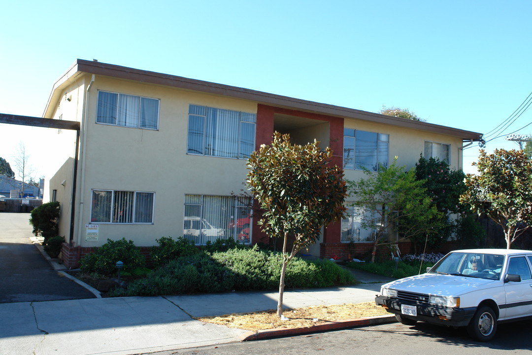 1806 Berkeley Way in Berkeley, CA - Building Photo