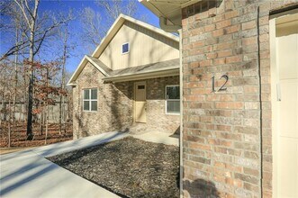 12 Celtic Dr in Bella Vista, AR - Building Photo - Building Photo