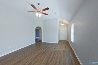 107 Dawson's Ml Dr in Prattville, AL - Foto de edificio - Building Photo