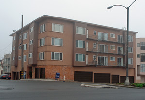 490 31st Ave Apartments