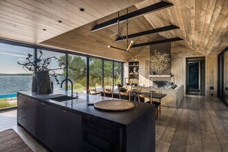 265 Three Mile Harbor Hog Creek Rd in East Hampton, NY - Building Photo - Building Photo