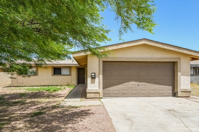 3722 W Diana Ave in Phoenix, AZ - Building Photo - Building Photo