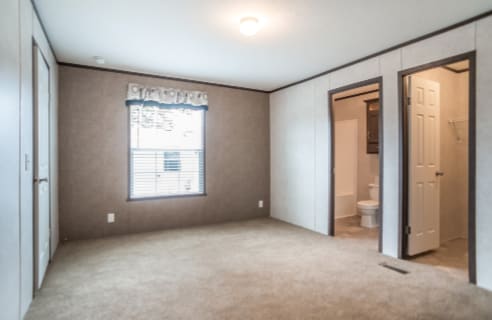 9973 Harbor Beach Ct in Fair Haven, MI - Foto de edificio - Building Photo