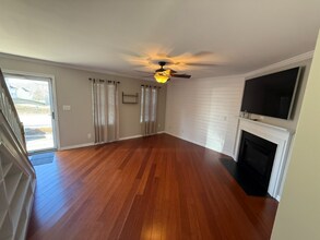 235 Frontier Dr in Kernersville, NC - Building Photo - Building Photo