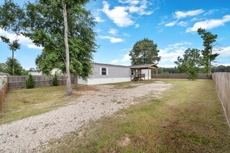 16543 Tremont Dr in Cut And Shoot, TX - Building Photo - Building Photo