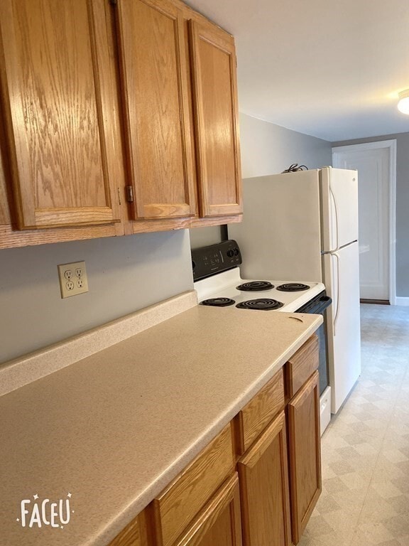 21 Common St in Weymouth, MA - Building Photo - Building Photo