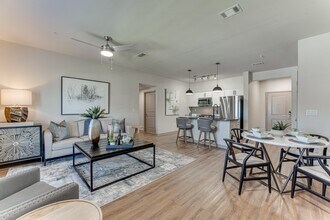 Vine + Vail Townhomes and Apartments in Grapevine, TX - Building Photo - Building Photo