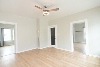 615 Pacific St in Houston, TX - Building Photo - Building Photo