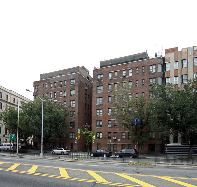 1777 Grand Concourse in Bronx, NY - Building Photo - Building Photo