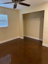 2133 Bougainvillea St in Sarasota, FL - Building Photo - Building Photo