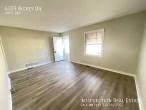 4323 Rickey Dr in St. Louis, MO - Building Photo - Building Photo